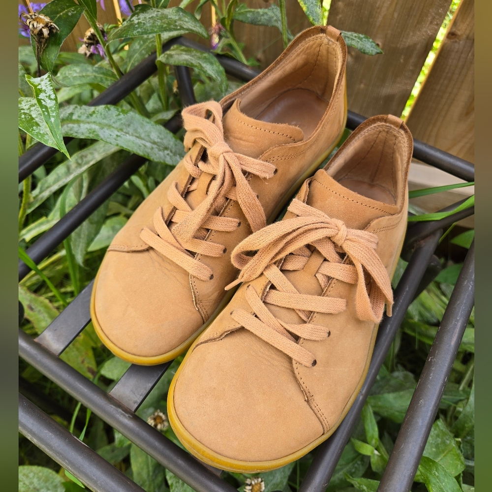 Vivo Barefoot Addis Brown Leather Sneakers